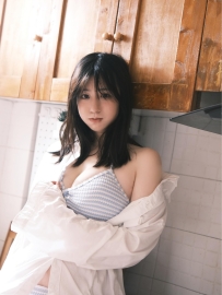 充滿誘惑吸引力！櫻花妹泳裝福利大放送...讓人受不了！！